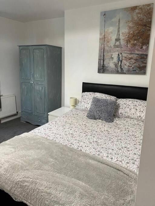 3 Double Bedroomed Flat, Acton. London, Uk Londres Exterior foto